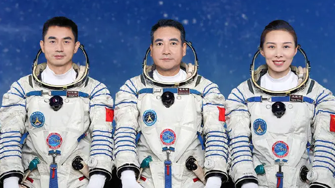 山東鑫仟順羅茨風(fēng)機(jī)廠家祝賀神舟十三號(hào)返回艙成功著陸!(圖1) 山東鑫仟順羅茨風(fēng)機(jī)廠家祝賀神舟十三號(hào)返回艙成功著陸!(圖1)